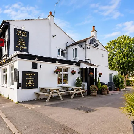 Old Oak Tree Inn-2