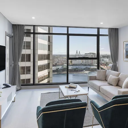 Meriton Suites Sussex Street, Sydney-2