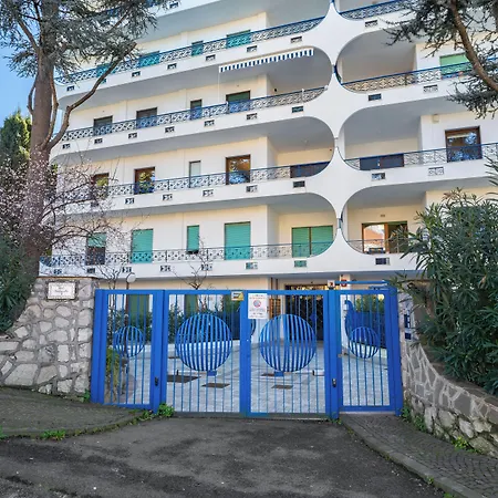 The Reef Sorrento-2