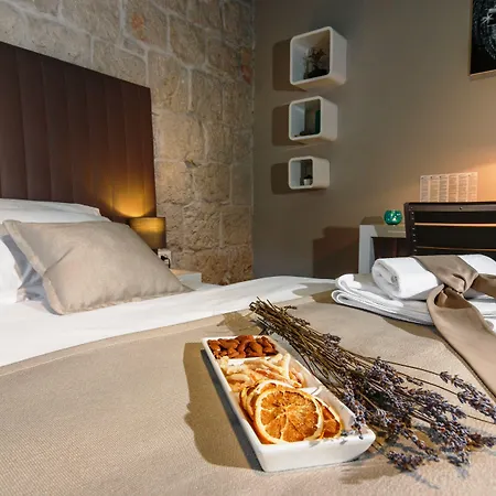 Riva Luxury Rooms-2