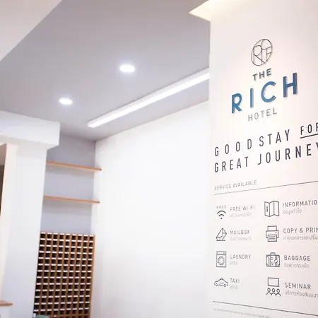 The Rich Hotel-2