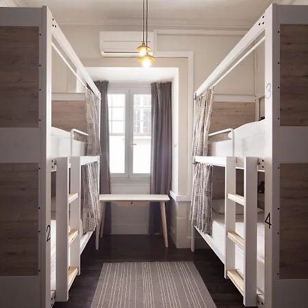 Goodmorning Solo Traveller Hostel-2