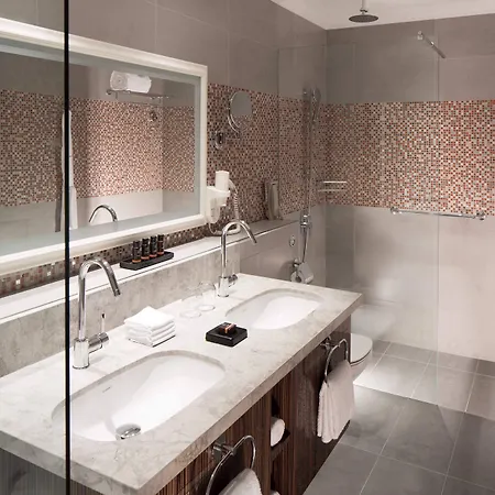 Naumi Hotel Dubai-3
