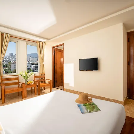 Titan Hotel Da Nang-3