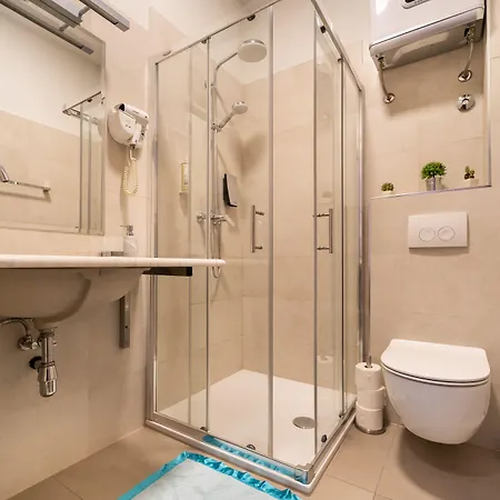 Tifani Luxury Rooms-3