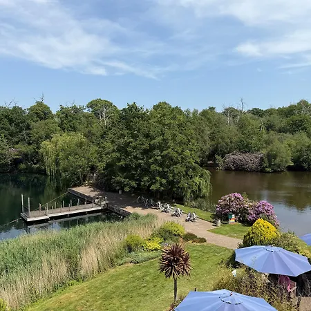 Inn On The Lake-2