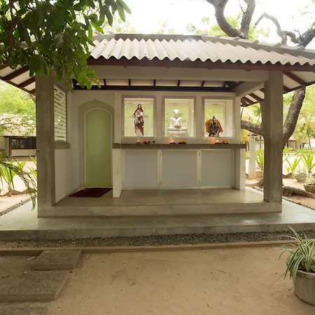 Nilaveli Beach Hotel-2
