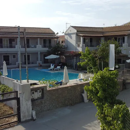 Toni´s Guesthouse-2