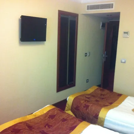 Hotel Linda-3
