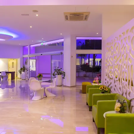 Limanaki Beach Hotel & Suites-3