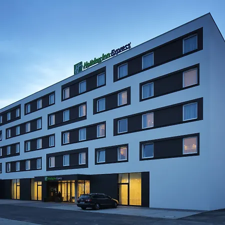 Holiday Inn Express Friedrichshafen By Ihg-3
