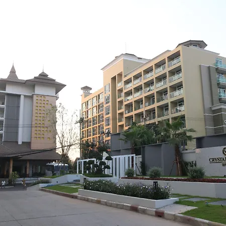 Crystal Palace Luxury Hotel Pattaya-3