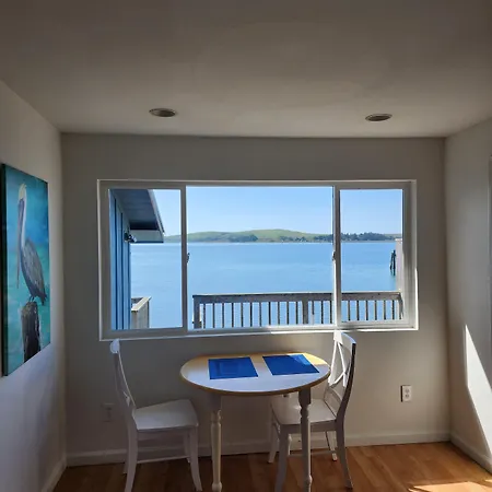 Bodega Harbor Inn-2