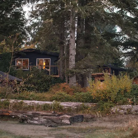 Mackenzie Beach Resort-2