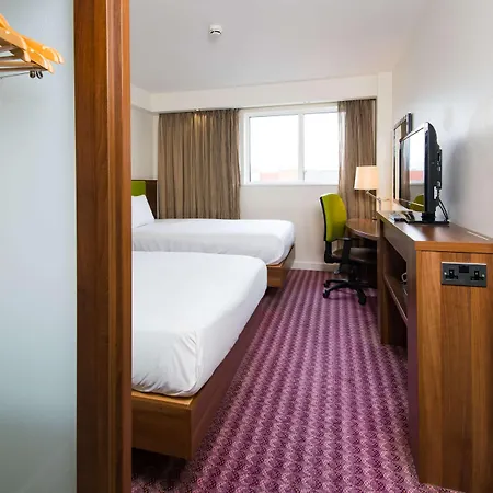 Hampton By Hilton Birmingham Jewellery Quarter-2