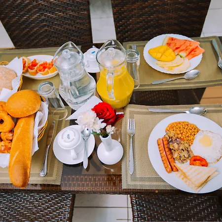 Mayfair Hotel-2