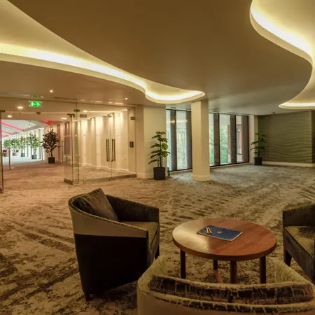 Hilton London Heathrow Airport Terminal 5-2