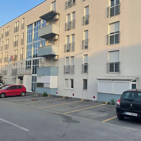 Apartments Znjan-3
