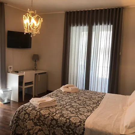B&B Elios Rooms-2