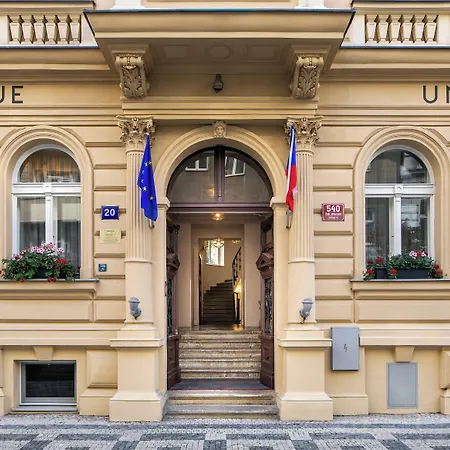 Hotel Unique-3