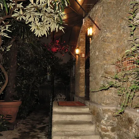 Hotel Windsor Home-3
