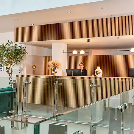 Hotel Aqua By Happyculture-2