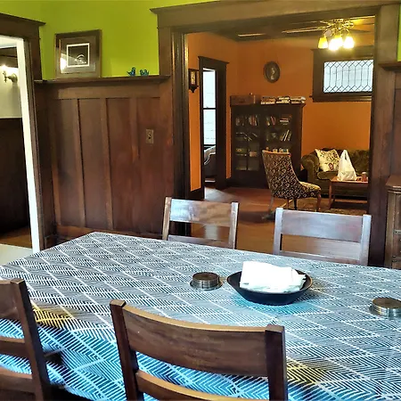 Bluebird Guesthouse-2