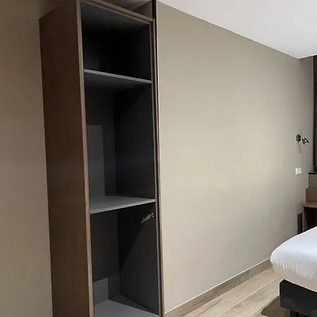 Blossoms City Hotel-2