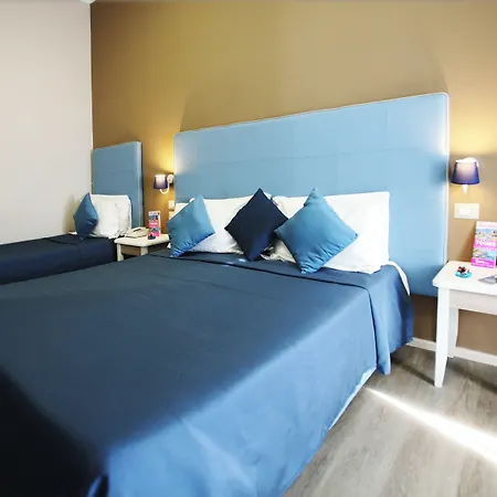 Hotel Magenta-3