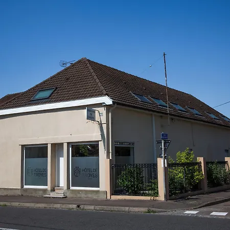 Contact Hotel De Troyes 5 Mn Centre Ville Avec Parking Prive-2