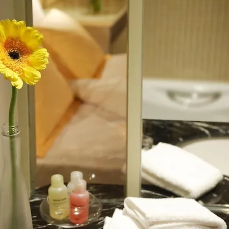 Cosmo Hotel Hong Kong By Dorsett Hotels-3