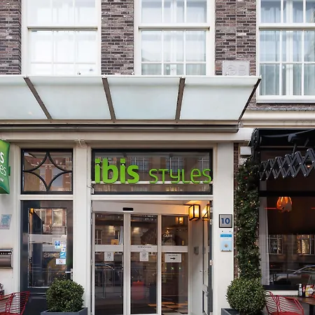 Ibis Styles Amsterdam Central Station-3