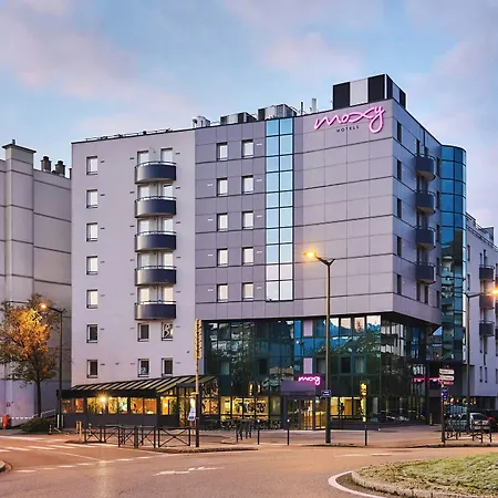 Moxy Annecy-3