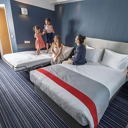 Holiday Inn Express Geneva Airport By Ihg-2