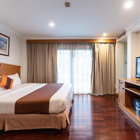 Admiral Suites Bangkok-3