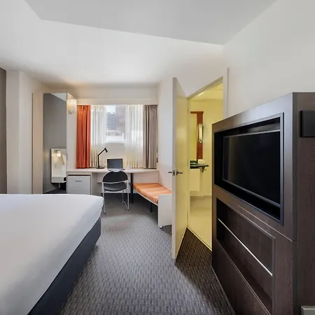 Ibis Wellington-3