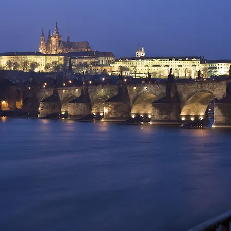 Occidental Praha-2
