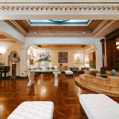 River Palace Hotel-3