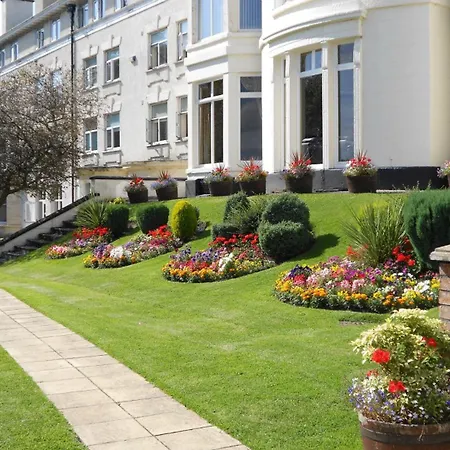 The Devonshire House Hotel-Free Parking-3
