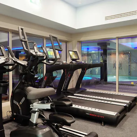 Bunratty Castle Hotel & Leisure Club, BW Premier Collection-3