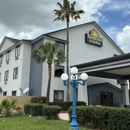 Days Inn & Suites By Wyndham Houston North/Aldine-3