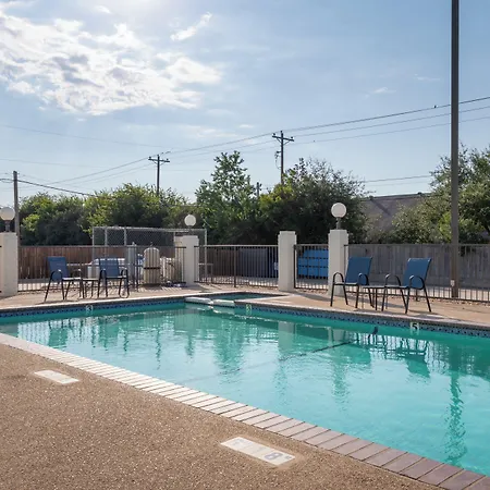 Days Inn By Wyndham Granbury-2
