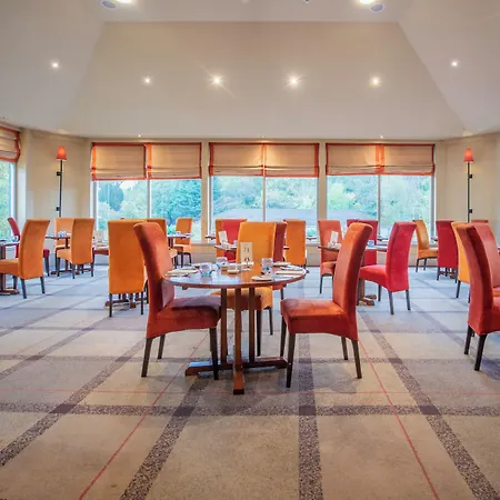 Metropole Hotel And Spa-2