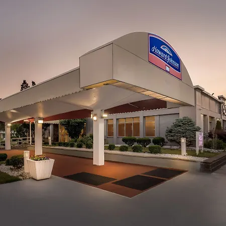 Howard Johnson By Wyndham Albany-3