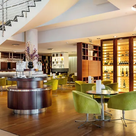 Hilton Reykjavik-3