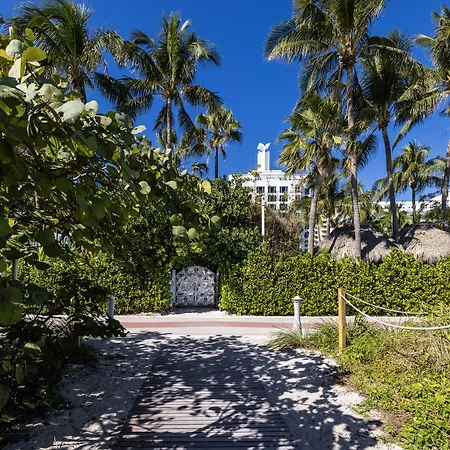 The Palms Hotel & Spa-3