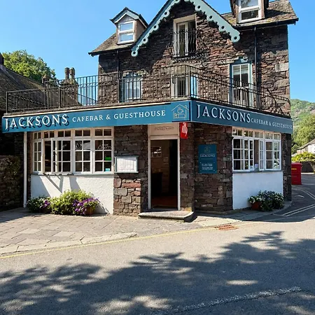 Jacksons Cafebar & Guesthouse-2