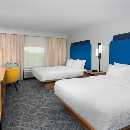 Hampton Inn & Suites Springfield Downtown-3