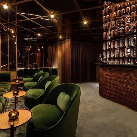 The Londoner-3