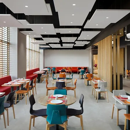 Ibis Jeddah City Center-2